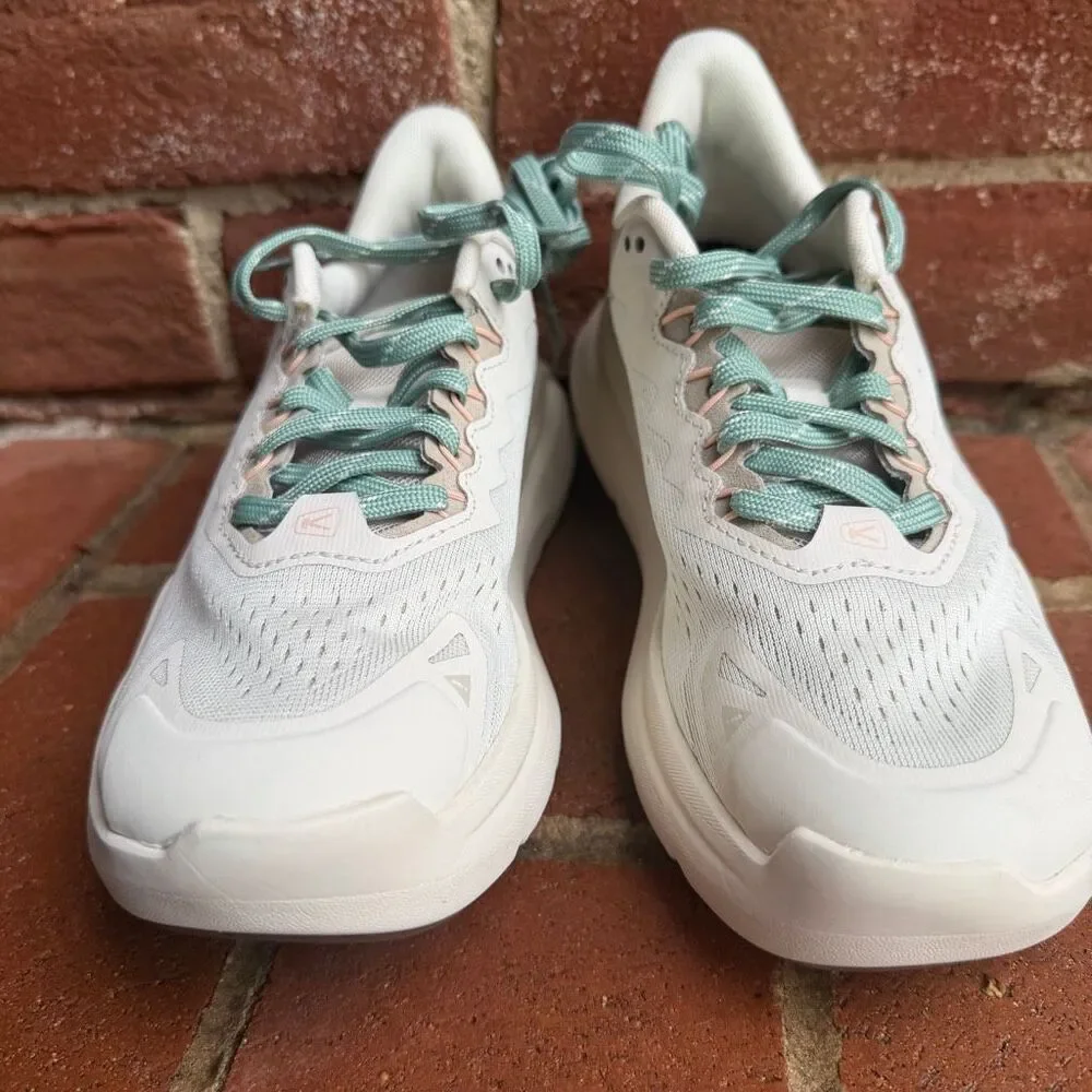 KEEN WK450 Womens Walking Shoes Birch Peach Parfait Size 6.5 NEW